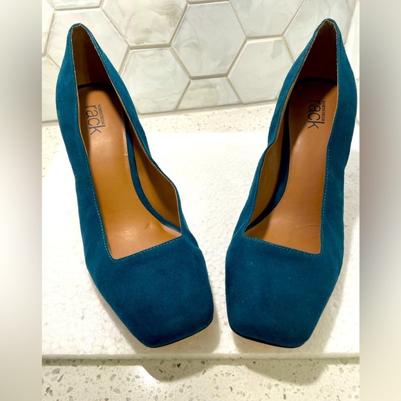 Nordstrom Teal Square Toe Velvet Pump No Size Listed Maybe Size 6? Block Heel - Picture 1 of 6